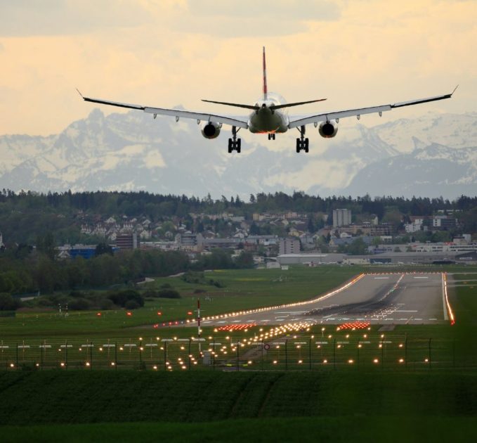 Airplane landing How to get over jetlag