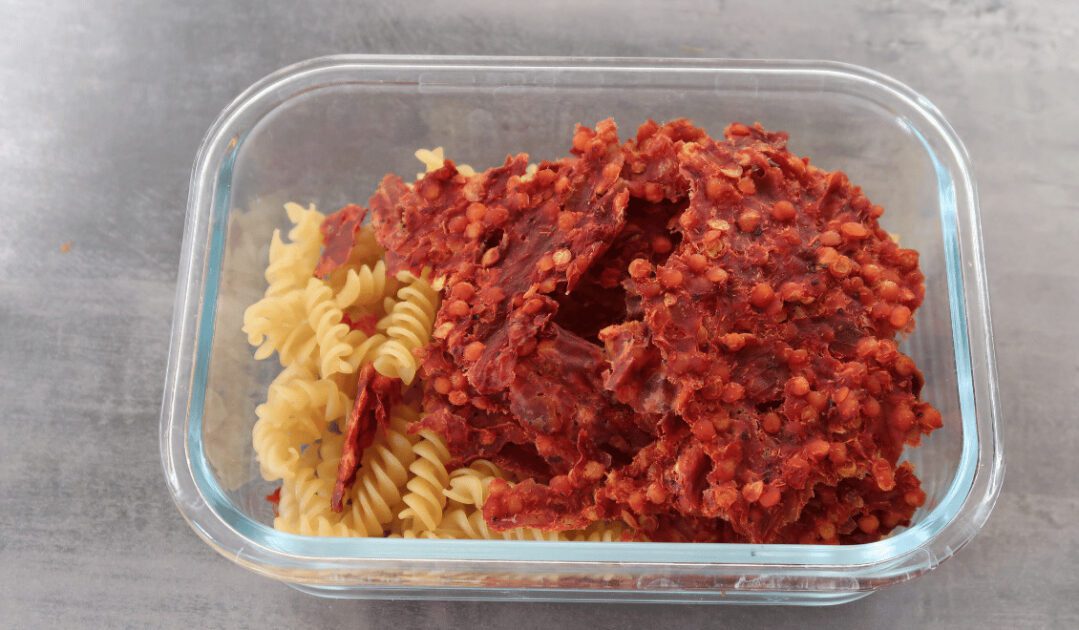 Trekkingnahrung selber machen_ Rote Linsen Bolognese mit Fusilli